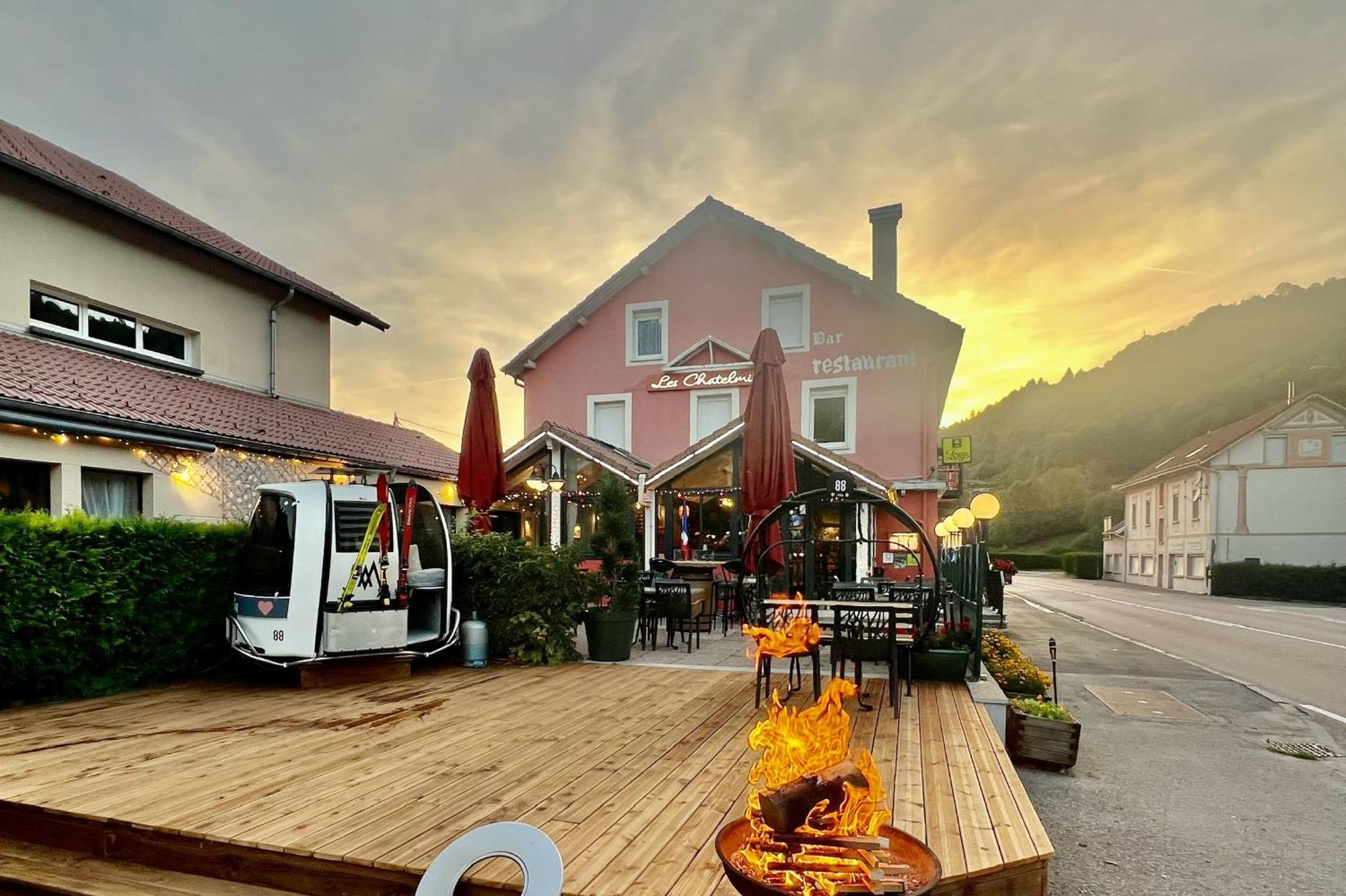 Logis Hotel, Chalets Et Restaurant Les Chatelmines La Bresse Exteriör bild